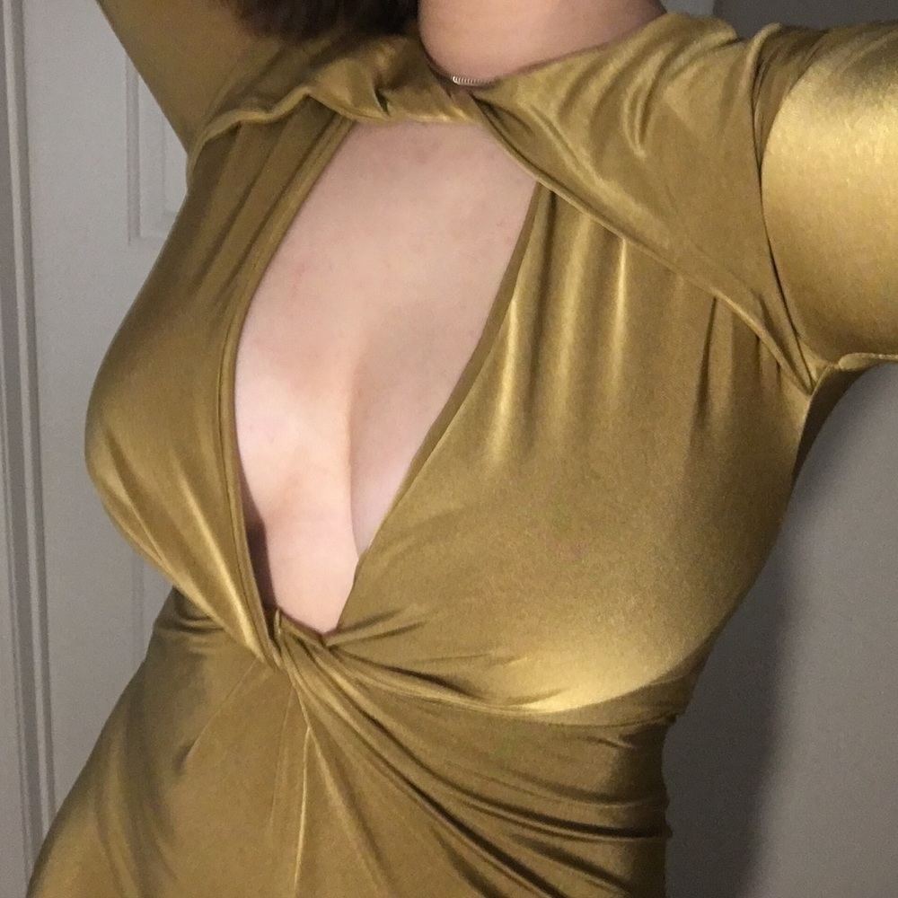 Missguided Dress in gold - NWT’s size 4.